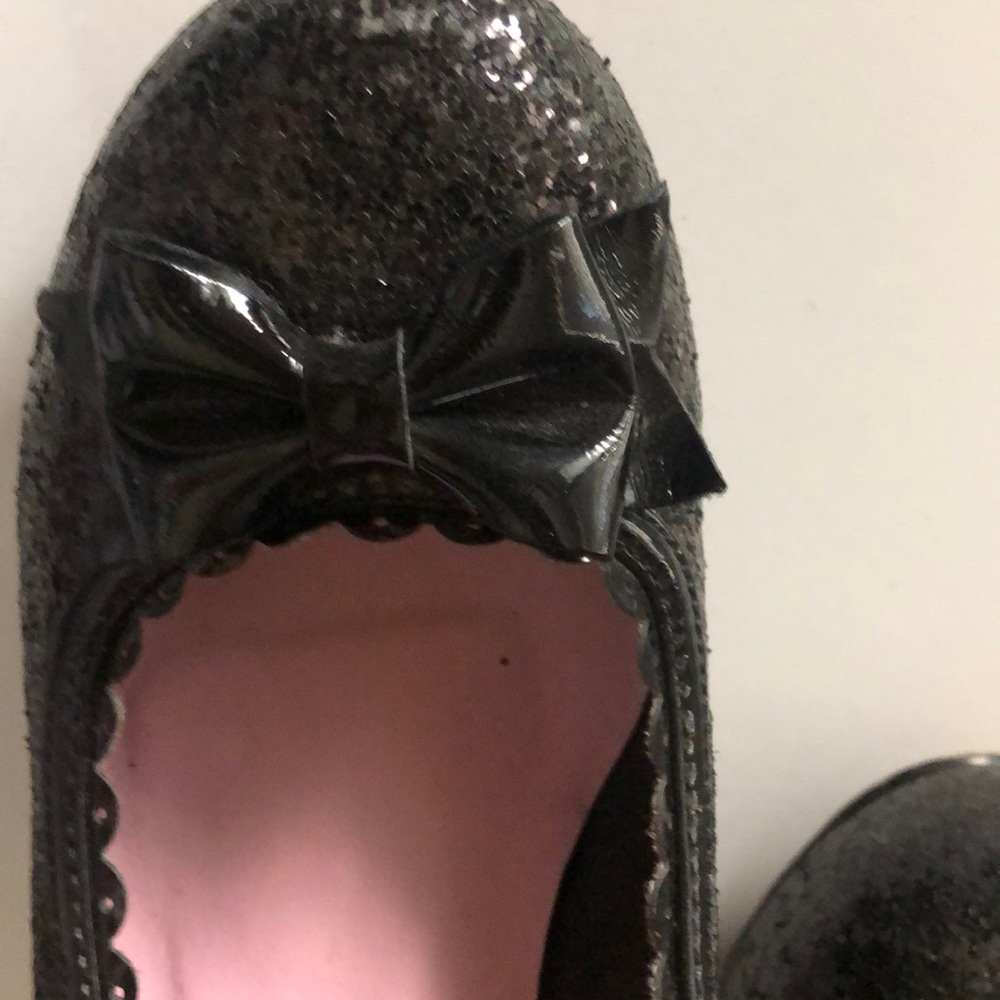 Heels - Picture 3 of 4